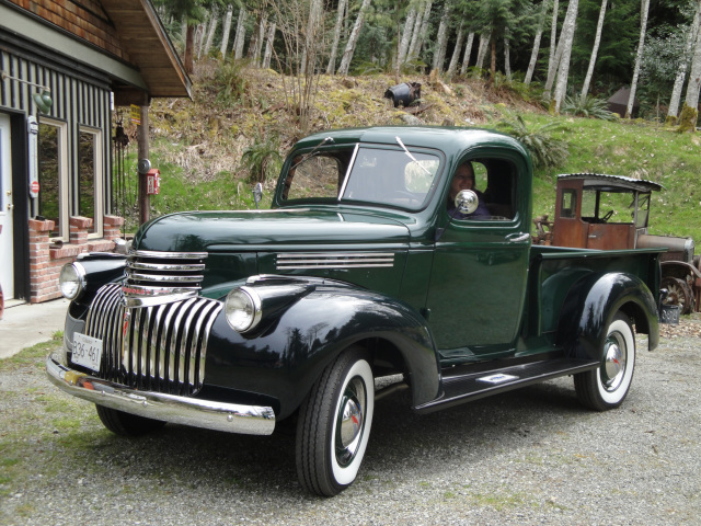 1941-Chevrolet-Jullie-White